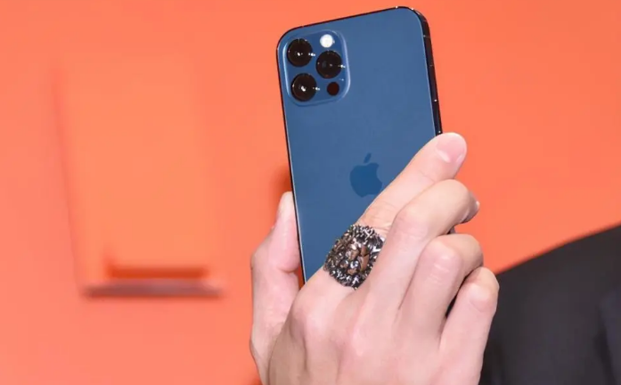 大足苹果手机维修分享iPhone12系列重启方法教程 